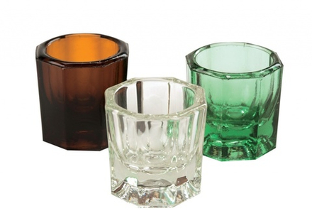 Стеклянный стаканчик