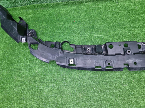 Кронштейн переднего бампера BMW 7er G70 (2022-н.в)