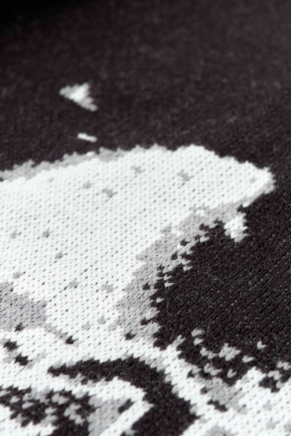 Свитер Ascension Rising angel черный