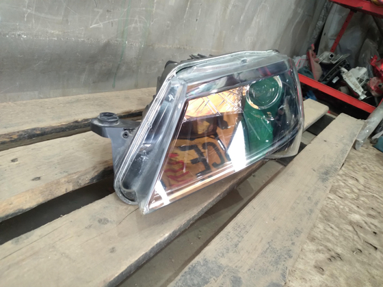 Фара левая ксенон Skoda Superb 3 15-19 Б/У Оригинал 3V1941015A