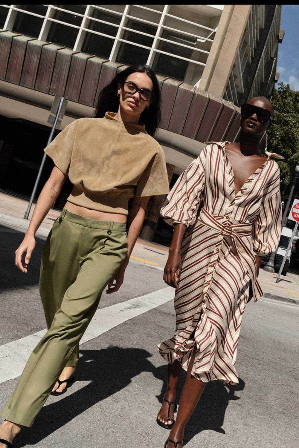 ZARA ПЛАТЬЕ МИДИ В ПОЛОСКУ С РЕМНЕМ, ЭКРЮ/ГРАНАТОВЫЙ