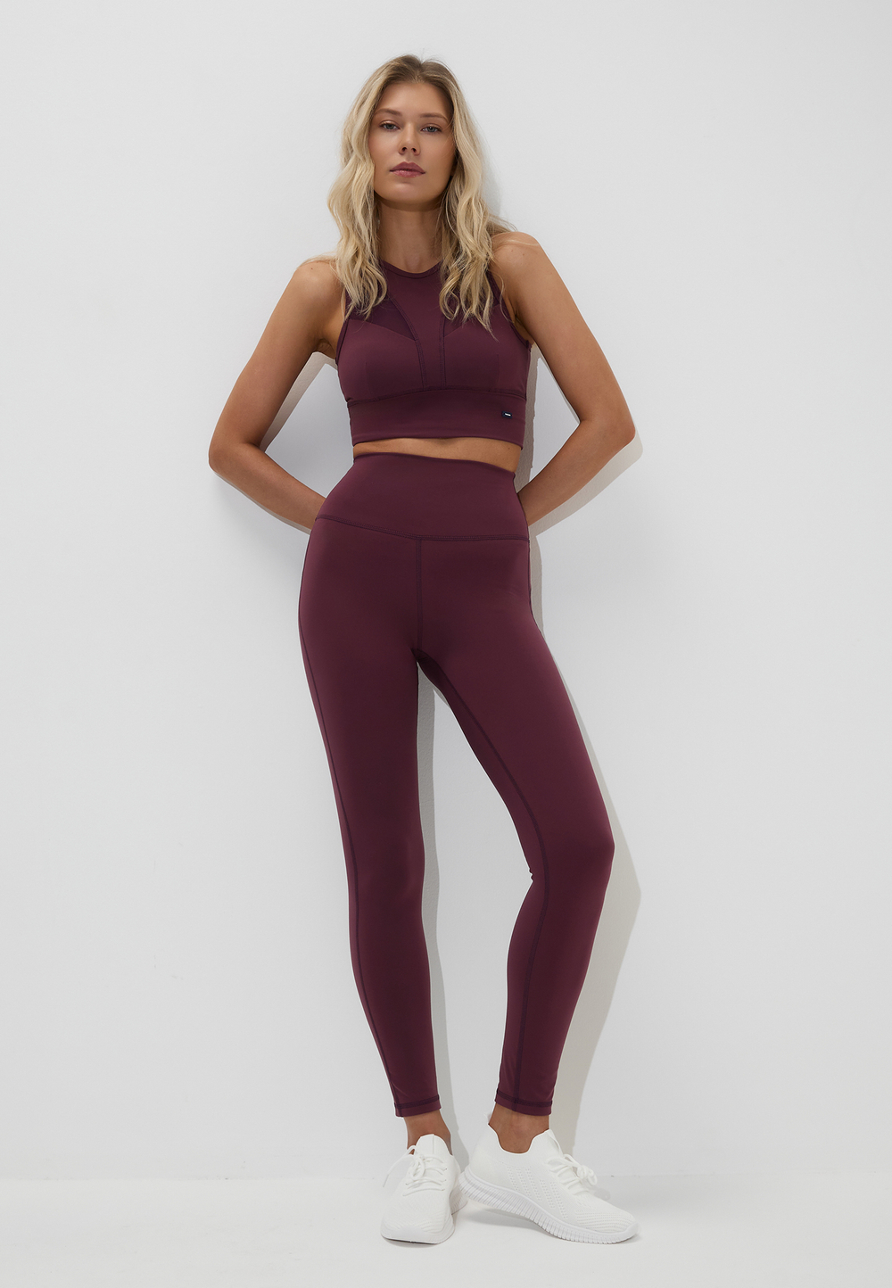 Топ женский спортивный Luz