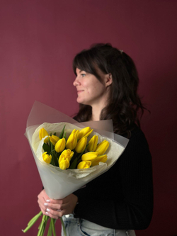 Букет жёлтых тюльпанов "Стронг Голд"