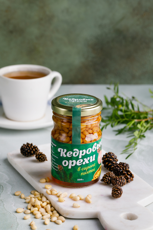 Кедровый орех в сиропе из Пихты на фруктозе / стекло / 220 гр / Солнечная Сибирь