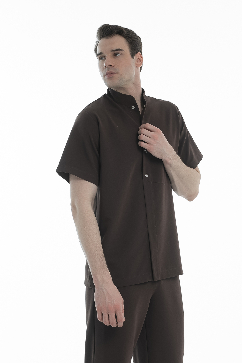 Костюм мужское поло и прямые брюки