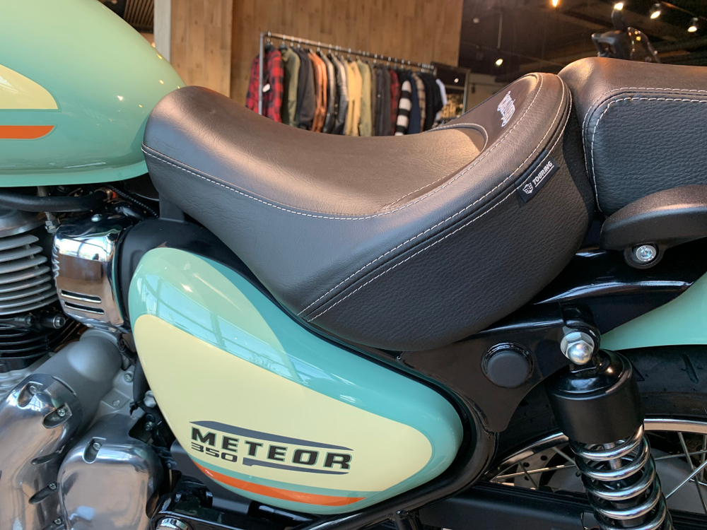 Royal Enfield Meteor 350 Aurora Green
