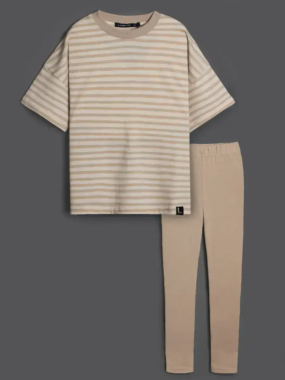 Костюм для девочки на осень