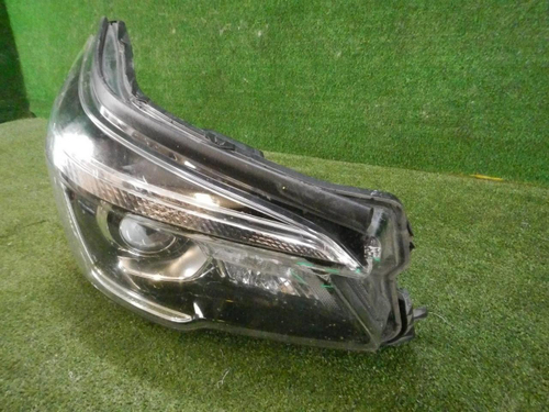 Битая Фара правая Subaru Forester 5 SK (2018-2021) LED