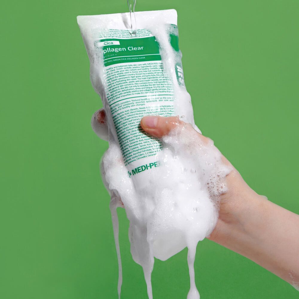 MEDI-PEEL Успокаивающая очищающая гель-пенка версия 2.0 Green Cica Collagen Clear 2.0 (300ml)
