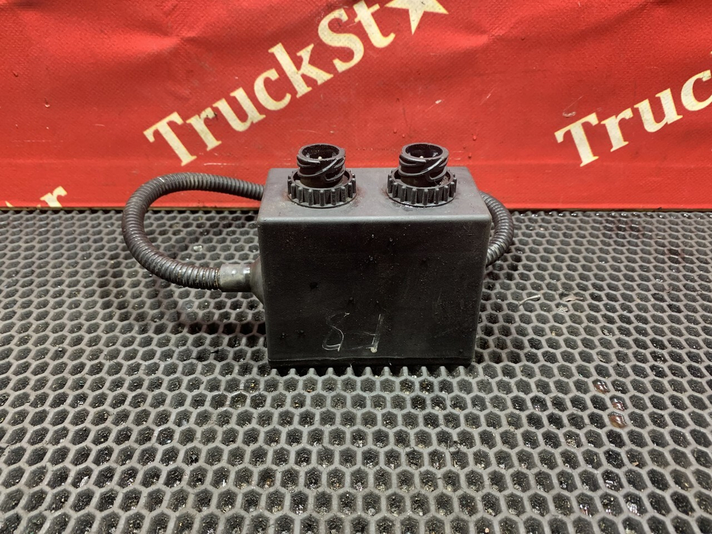 Kонтpoллep наcоса подъeма кaбины 2023г