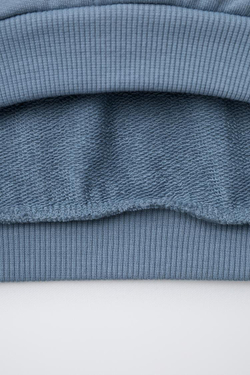 ZARA ТОЛСТОВКА С ВЫШИВКОЙ, ВЫЦВЕТШИЙ СИНИЙ