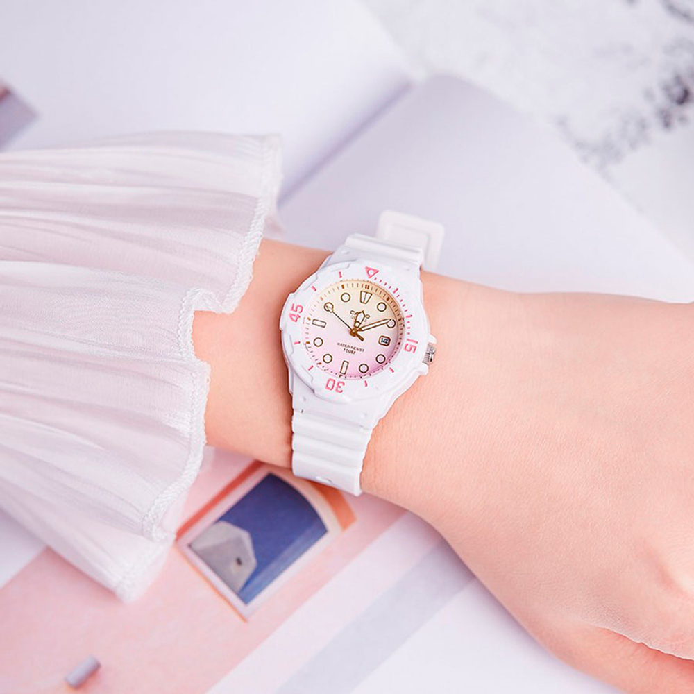 Женские наручные часы Casio Collection LRW-200H-4E2