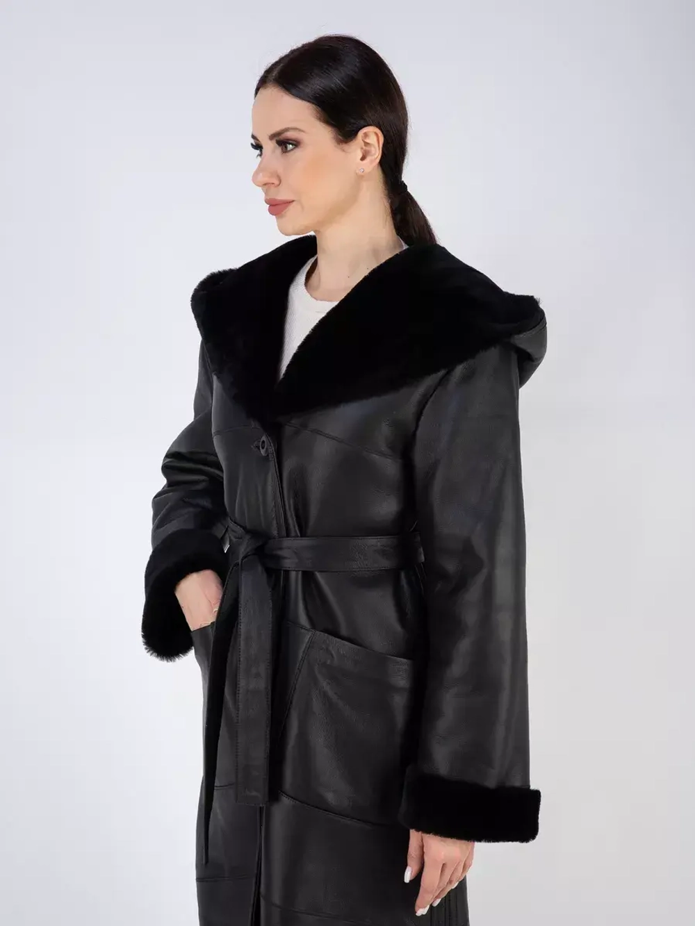 Дубленка зима натуральная с капюшоном длинная