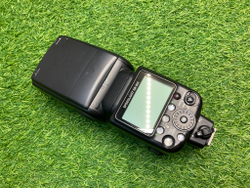 Nikon SB-900