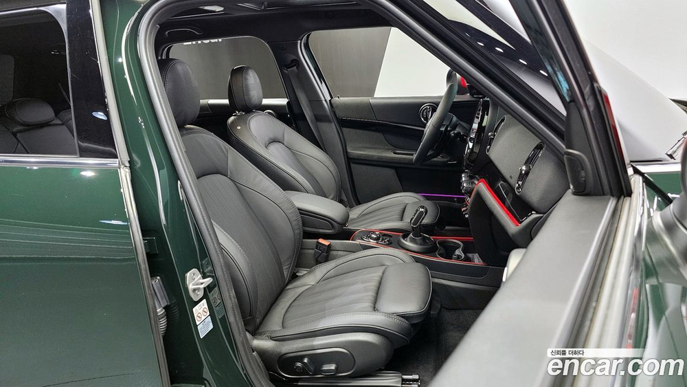 Mini Cooper S Countryman JCW (03.2024)