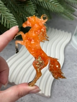 Новогодняя елочная игрушка Лошадка на дыбах