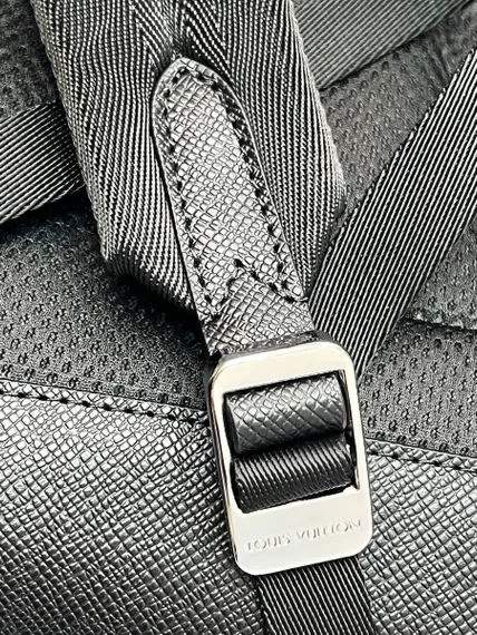 Рюкзак Louis Vuitton Adrian черный