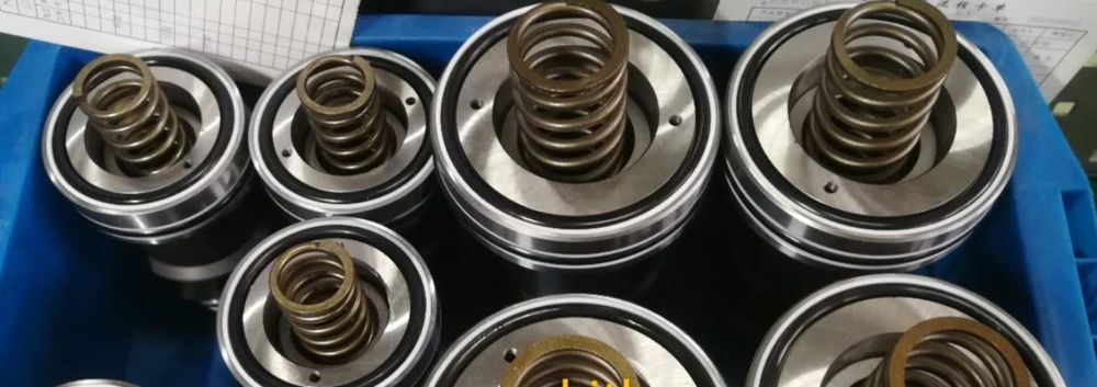 LC32DR40E7X/V - Логический клапан (патрон) Ду32, функция - редукционный клапан давления, давление открытия 4 бар, E = без канавки для тонкого уплотнения, уплотнение V = FKM