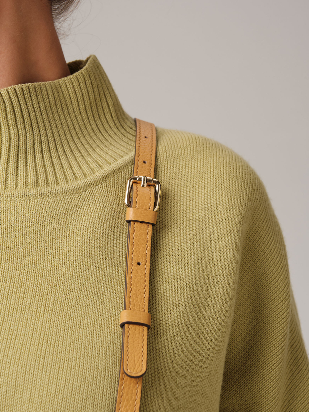 Кожаная сумка Azaro 30726 нюдовый