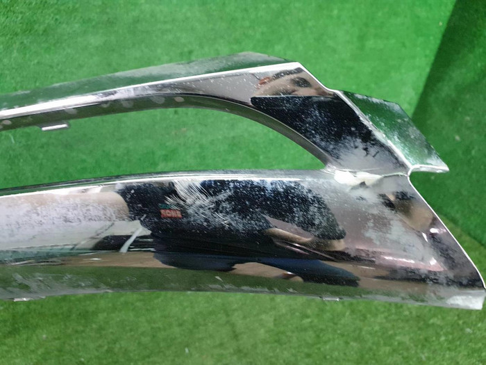 Накладка переднего бампера Genesis GV70 (2020-н.в.)