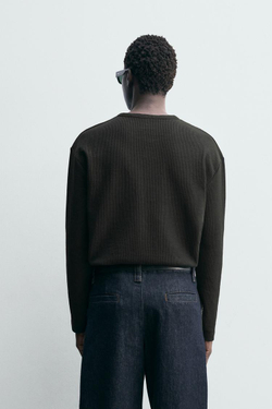 ZARA ФУТБОЛКА В РУБЧИК С ВОРОТНИКОМ НА КНОПКАХ, ЧЕРНЫЙ