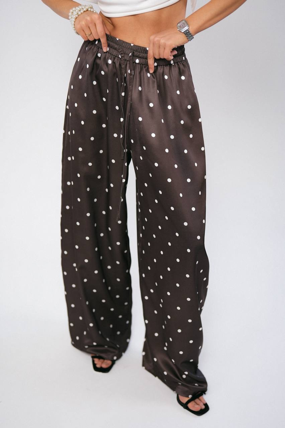 Брюки в горошек из вискозного шелка