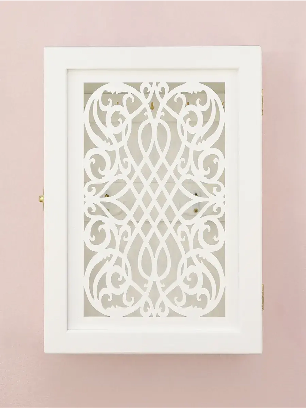 Ключница настенная в прихожую закрытая