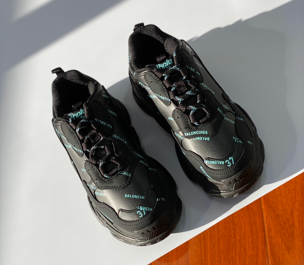 Balenciaga Triple S
