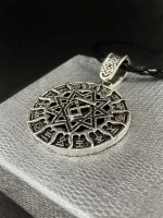 Славянская подвеска оберег Чертог Волка с рунами талисман