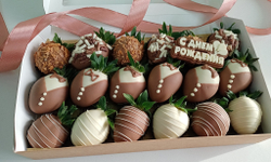 Клубника в шоколаде "Джентельмен"