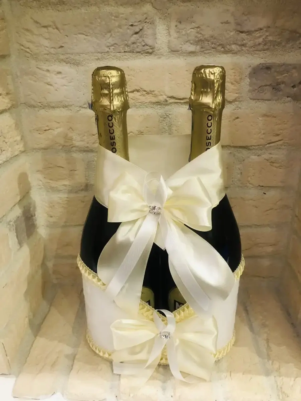 Украшение на шампанское