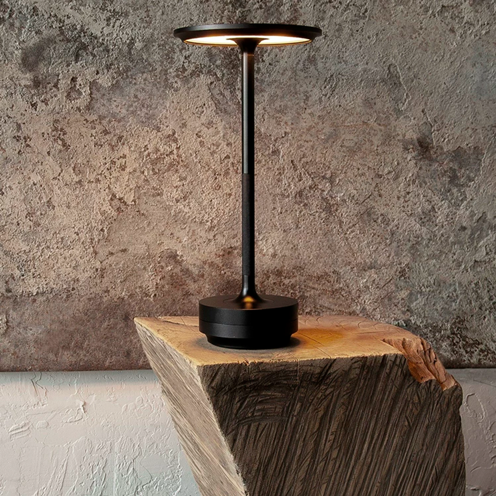 Настольный дизайнерский светильник Radioso by Light Room