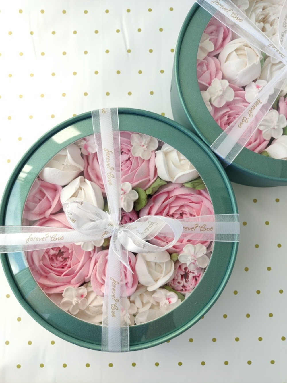 Коробка "Пионы" 21 см