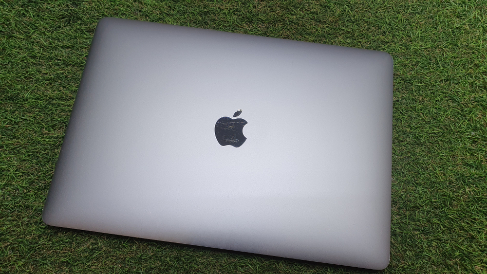MacBook Pro 13 2017 A1706 i7/16Gb/SSD 1Tb/Retina