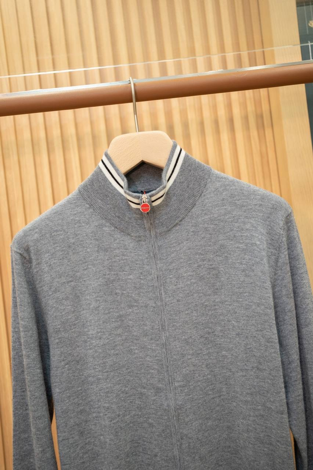 Кардиган Kiton