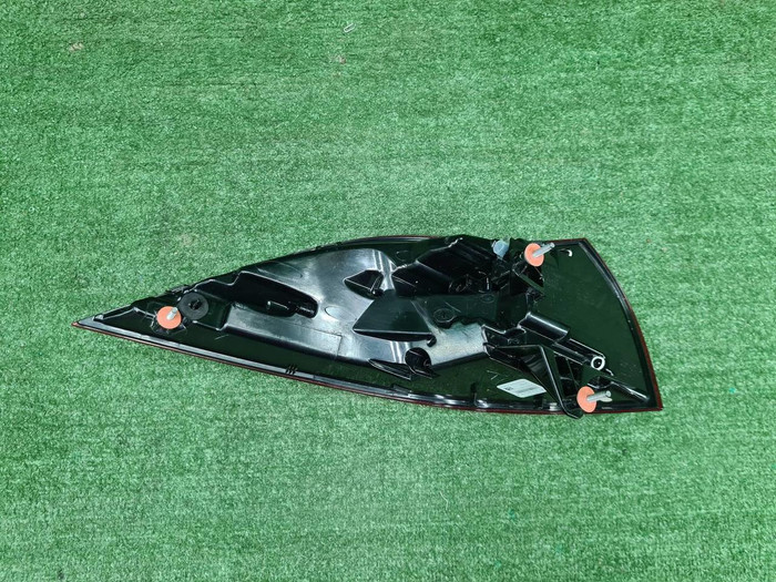 Фонарь правый внешний Mercedes GLE V167 (18-24)