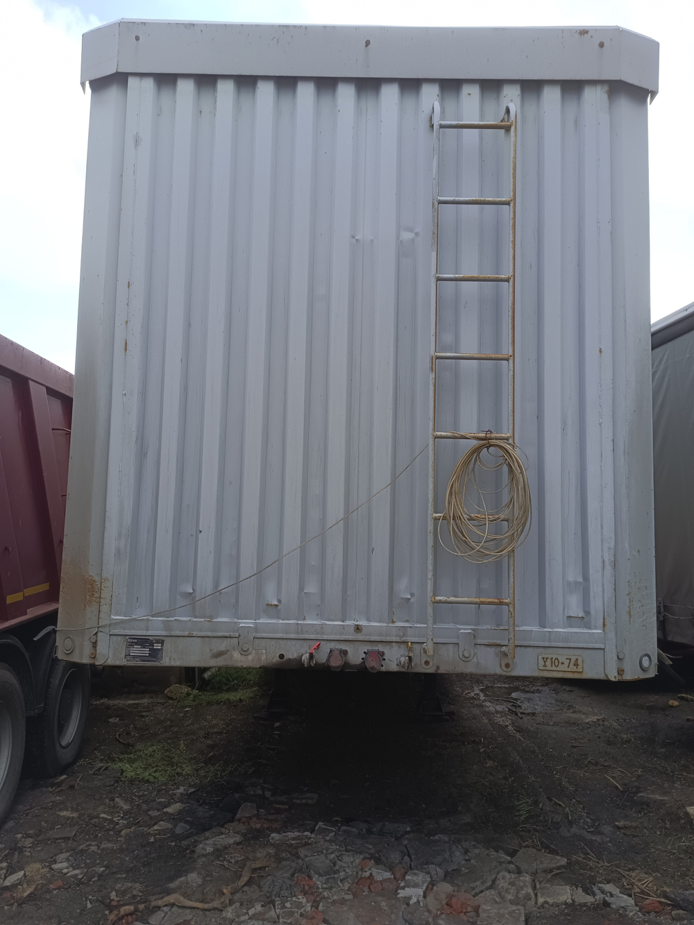 TITAN LC9411* Полуприцеп шторный LC9411XXY