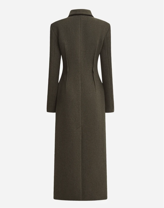 Пальто с вытачками приталенное