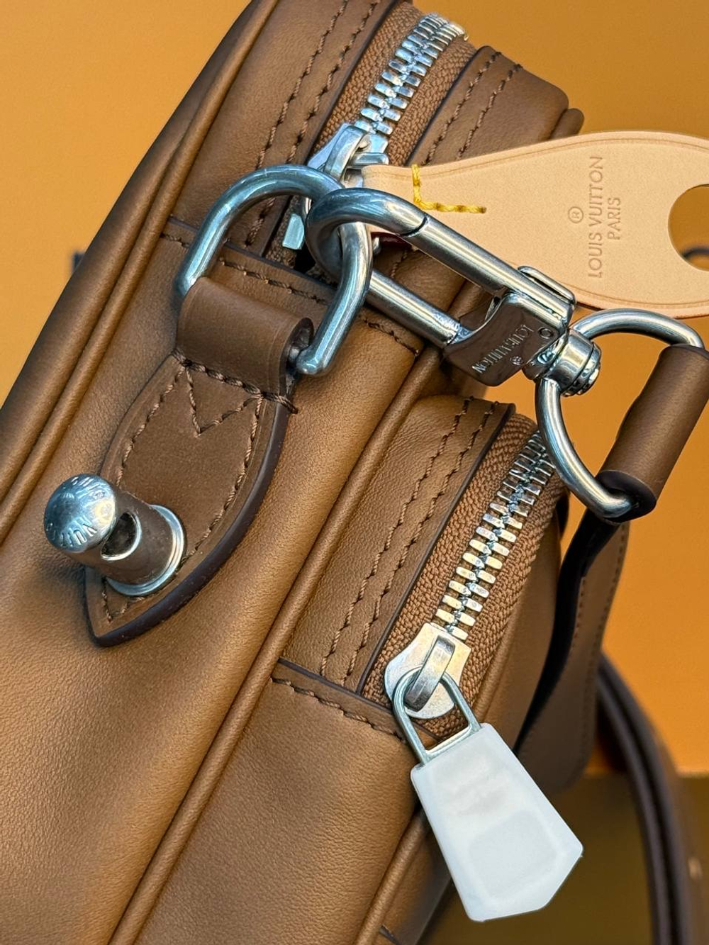 Сумка через плечо Louis Vuitton Nil