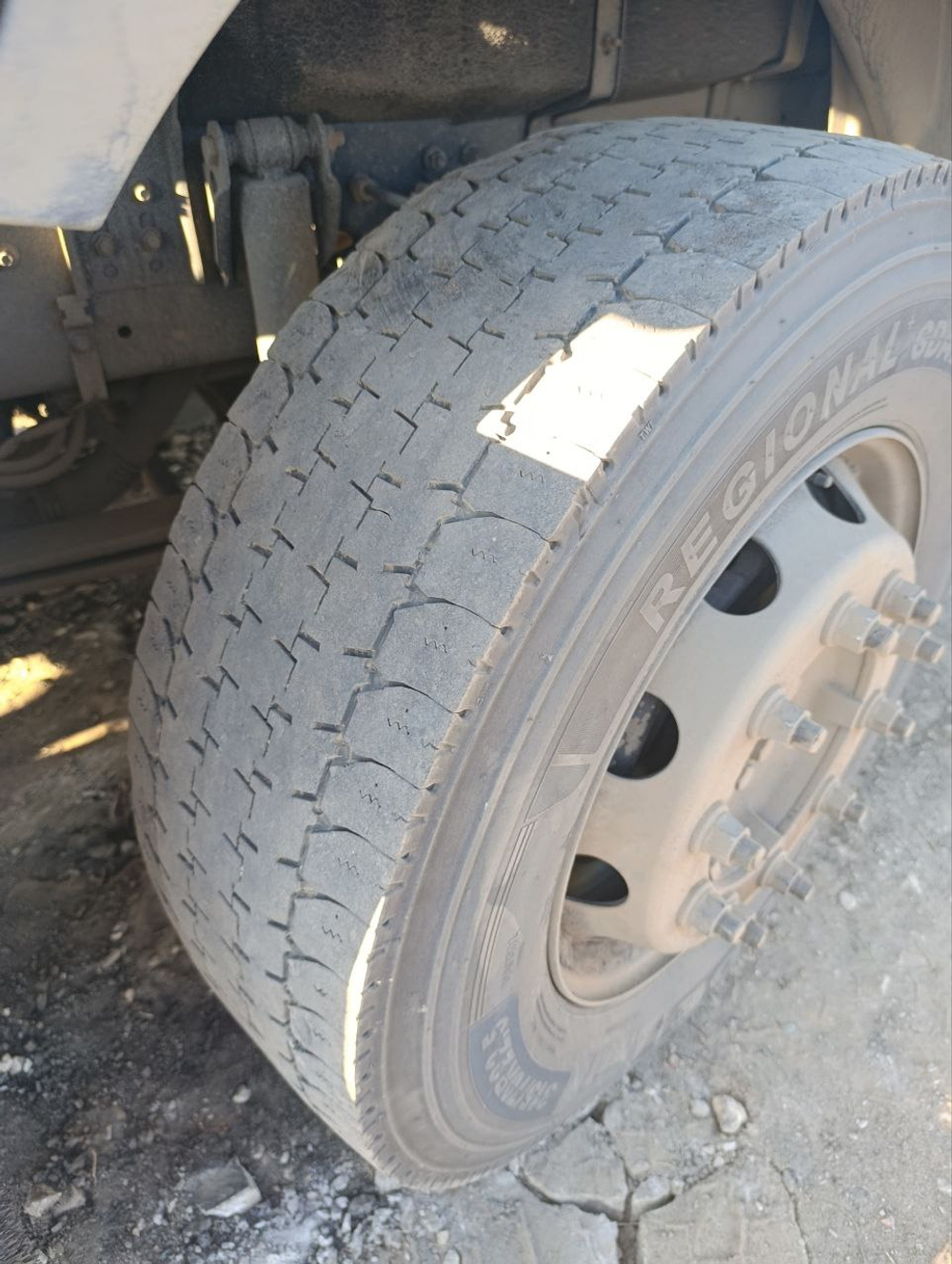 Shacman (Shaanxi) SX* 4x2 Седельный тягач SX4188YY381 (Дизельный, 12,5 л, 473 л.с., МТ)