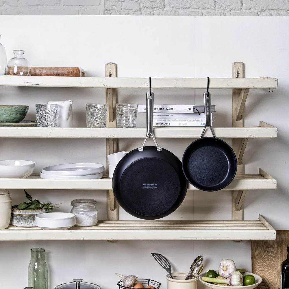 KitchenAid Сковорода из кованого закаленного алюминия 20см