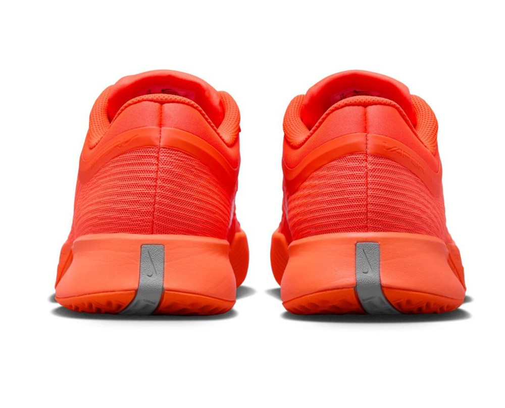 Мужские кроссовки теннисные Nike Zoom Vapor Pro 3 Clay Premium - hyper crimson/metallic silver