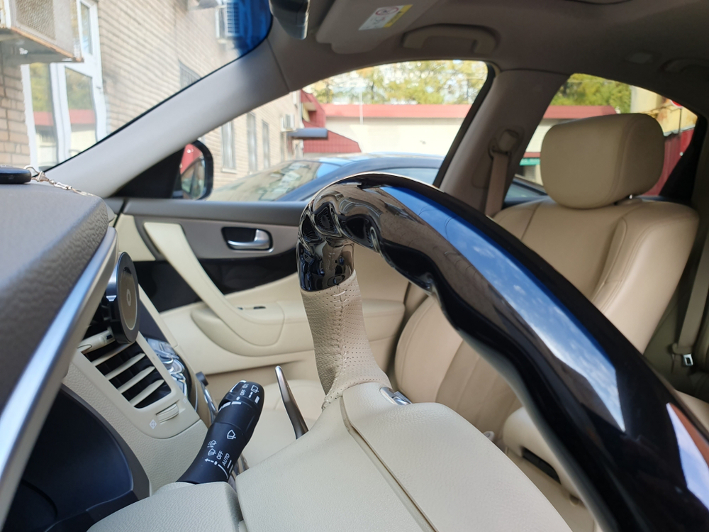 Руль ver.4 Infiniti FX37/FX50/FX30/QX70 бежевый