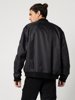 Бомбер черный мужской город горький демисезонный