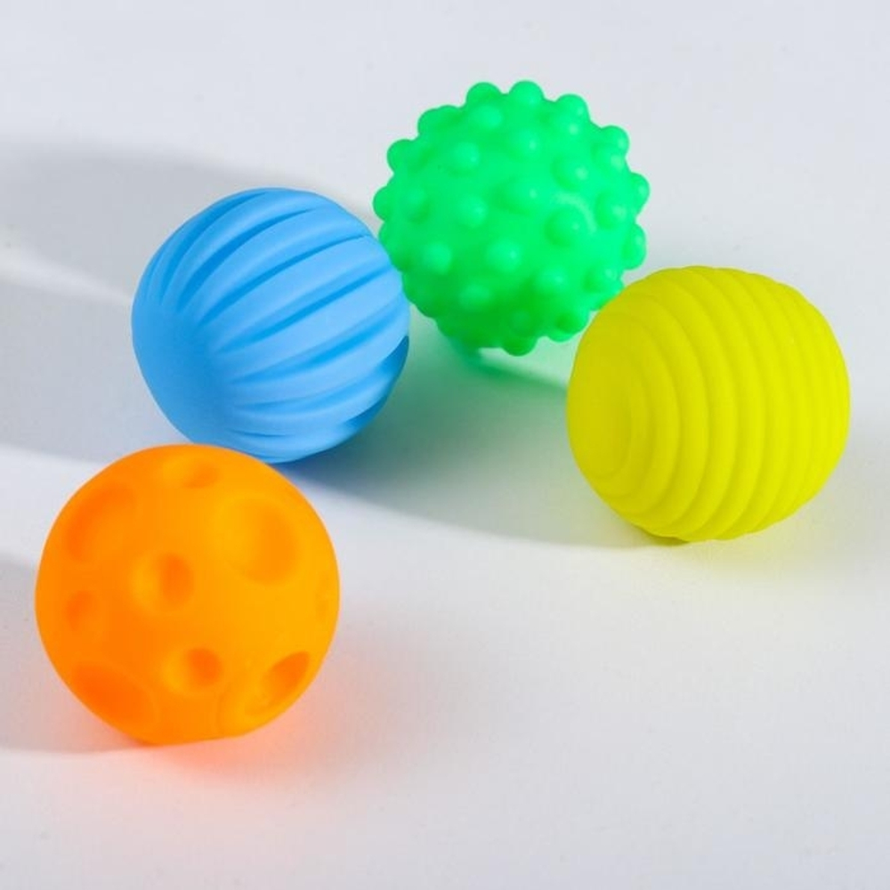 4376541 Новый год, подарочный набор резиновых игрушек "Новогодний домик",4 штуки