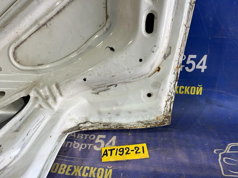 Крышка багажника TOYOTA CARINA 1994
