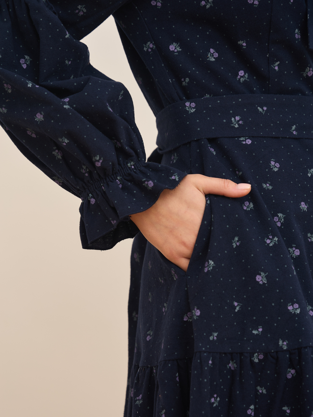 Платье на завязках