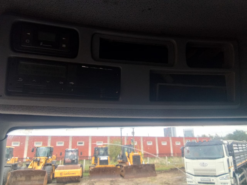 КамАЗ 65206 6x4 Седельный тягач 65206-T5 (Дизельный, 12,0 л, 428 л.с., МТ)