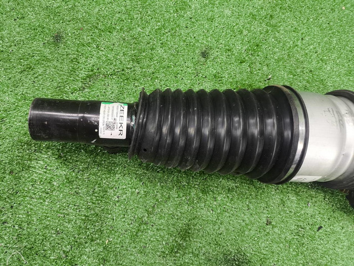 Стойка пневматическая левая Zeekr 001 (2021-н.в.)