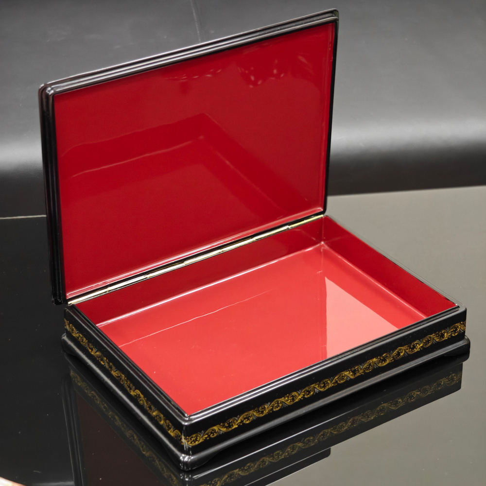 Шкатулка "Тройка" с ручной росписью Палех 30х22 см